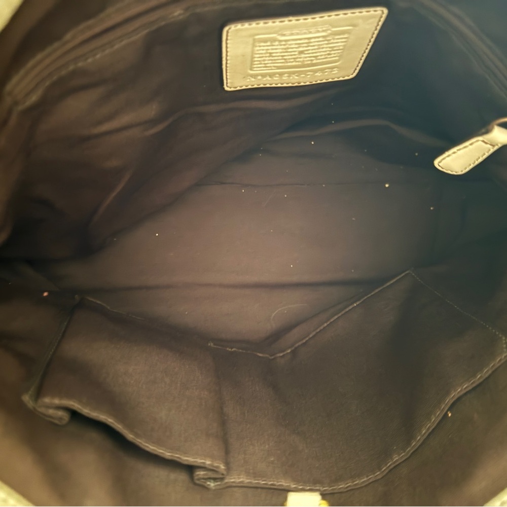 Very Good Condition, Coach Legacy Signature Bone & White Canvas/Leather Handbag - Picture 5 of 6